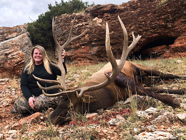 elk hunting, mule deer hunting, elk hunt wyoming, deer hunt wyoming, hunt wyoming private ranches, trophy mule deer, trophy elk, guided hunt wyo