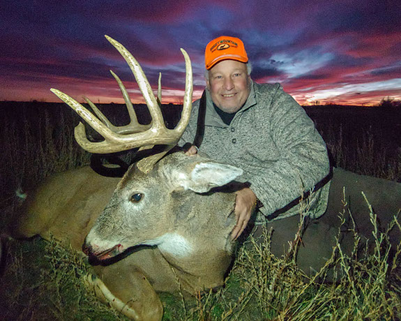 elk hunting, mule deer hunting, elk hunt wyoming, deer hunt wyoming, hunt wyoming private ranches, trophy mule deer, trophy elk, guided hunt wyo